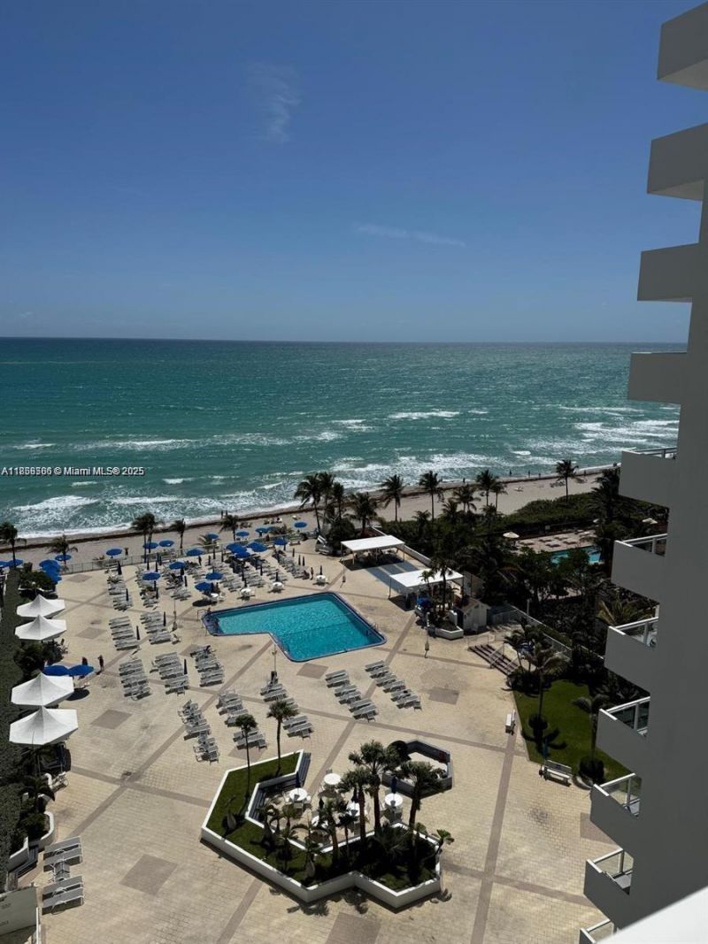 2030 S Ocean Dr, Unit 516, Hallandale Beach, FL 33009 Photo