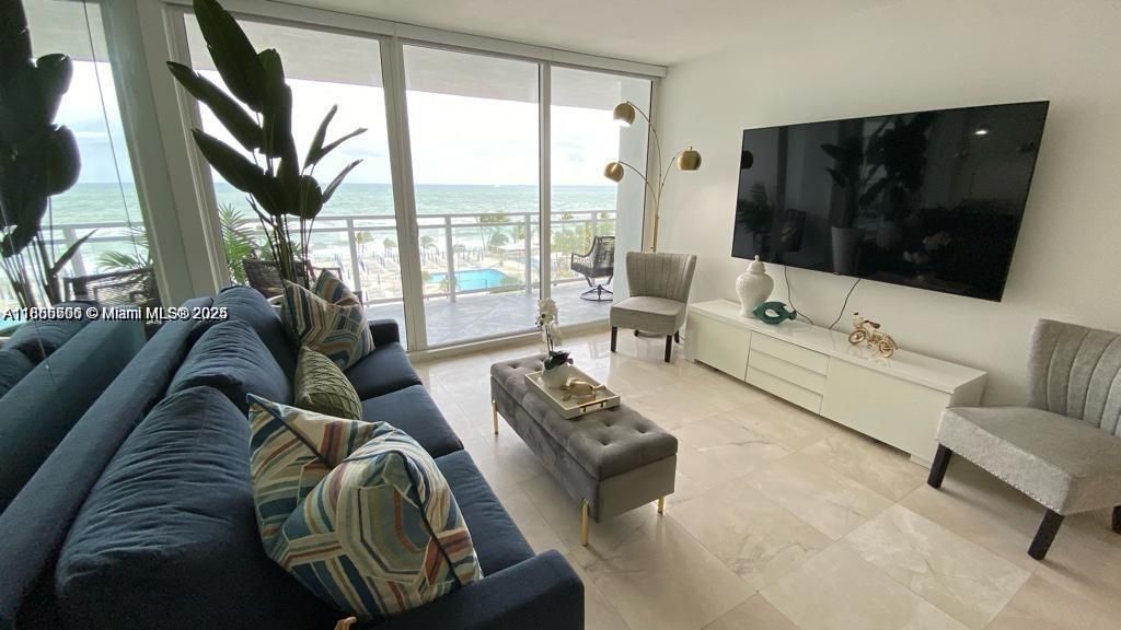 2030 S Ocean Dr, Unit 516, Hallandale Beach, FL 33009 Photo