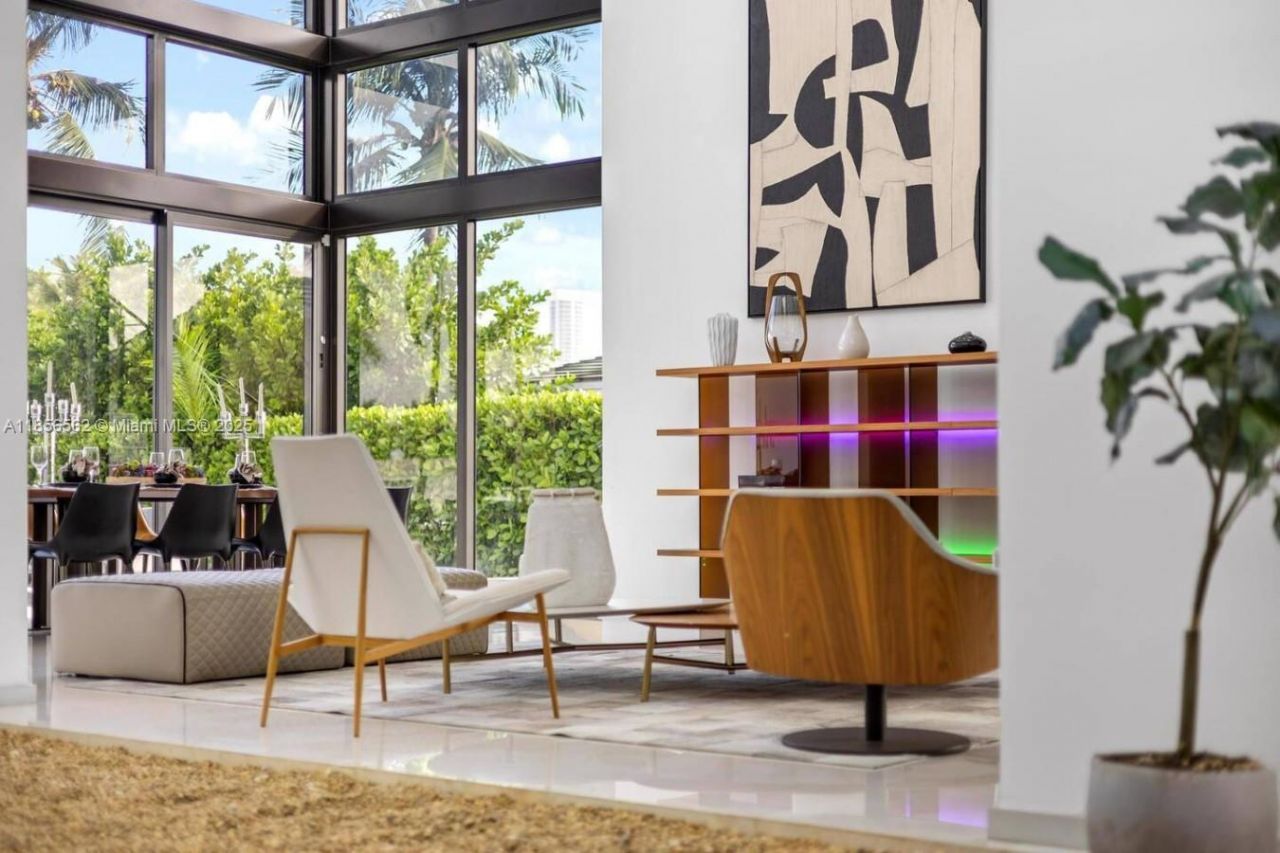 418 Sunset Dr, Hallandale Beach, FL 33009 Photo