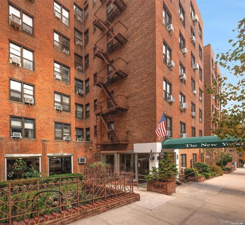 103-25 68 Avenue, Unit 2A, Forest Hills, NY 11375 Main Photo