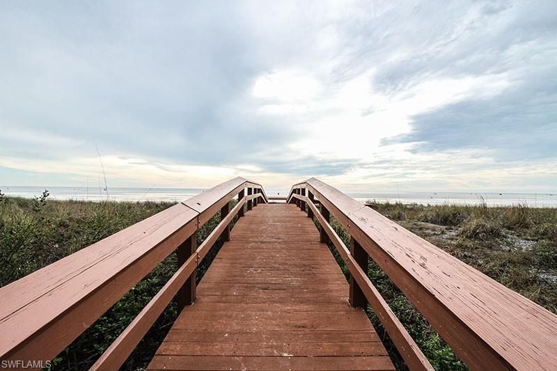 140 Seaview Ct, Unit S-902, Marco Island, FL 34145 Photo