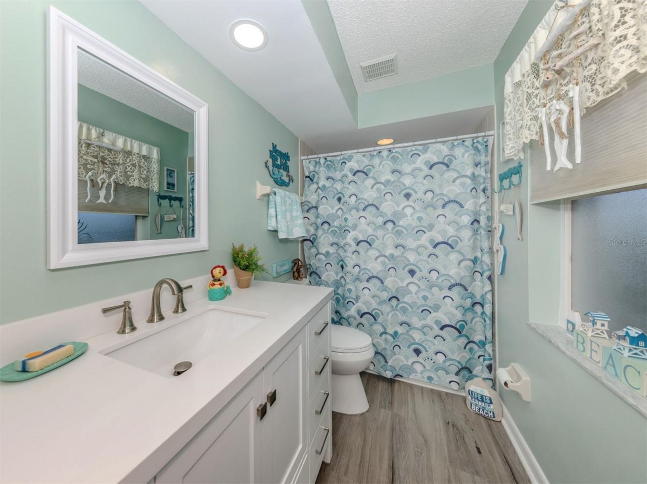 1197 Willow Springs Drive, Venice, FL 34293 Photo