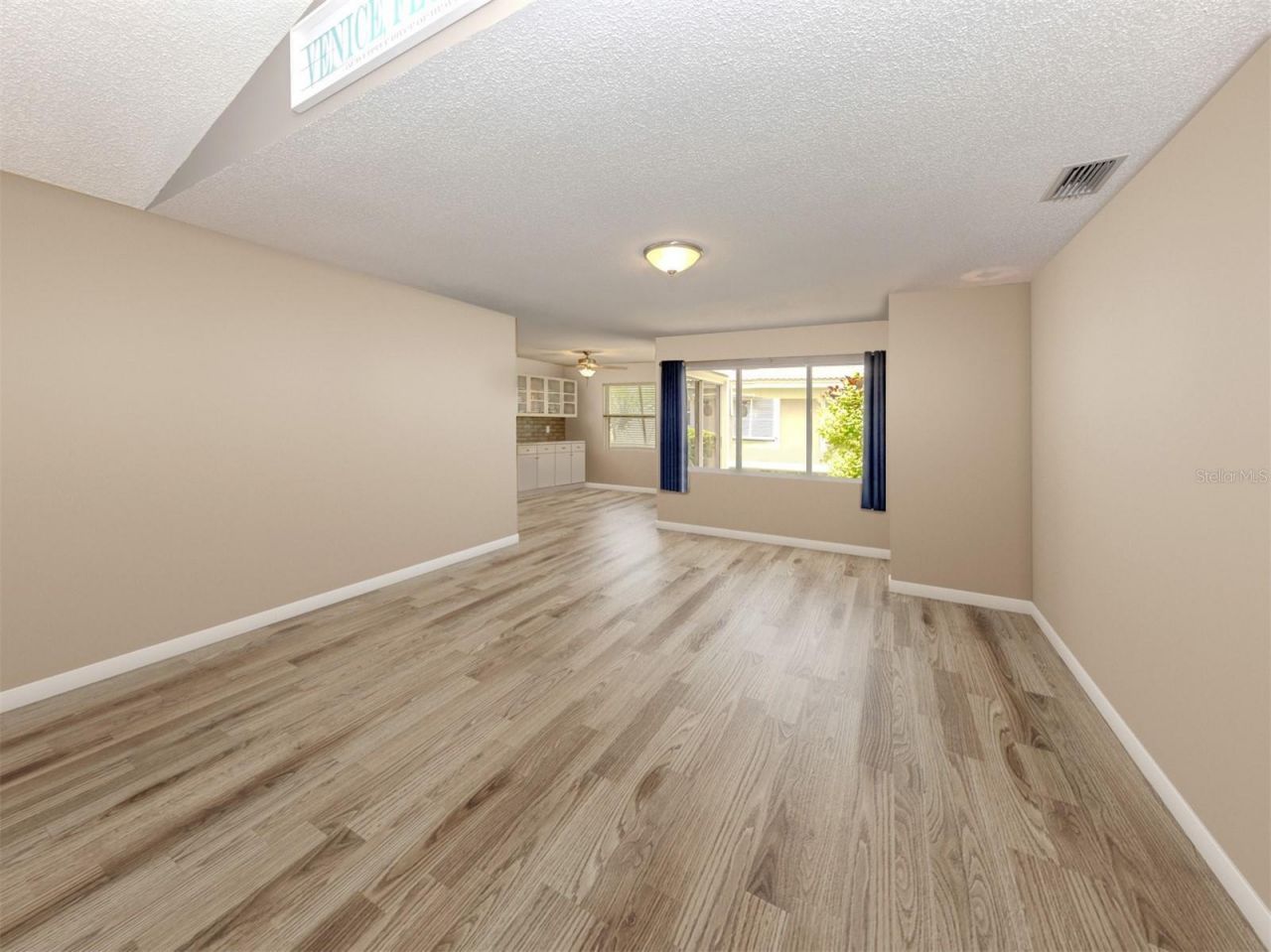 1197 Willow Springs Drive, Venice, FL 34293 Photo