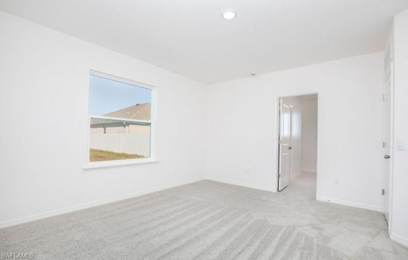 1423 SW 17th Ave, Cape Coral, FL 33991 Photo