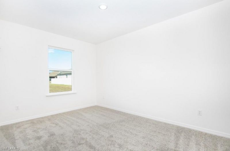 1423 SW 17th Ave, Cape Coral, FL 33991 Photo