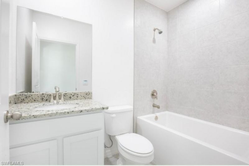 1423 SW 17th Ave, Cape Coral, FL 33991 Photo