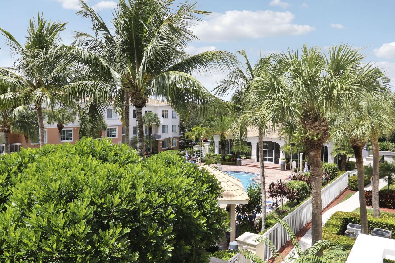 4302 Myrtlewood Circle E, Palm Beach Gardens, FL 33418 Photo