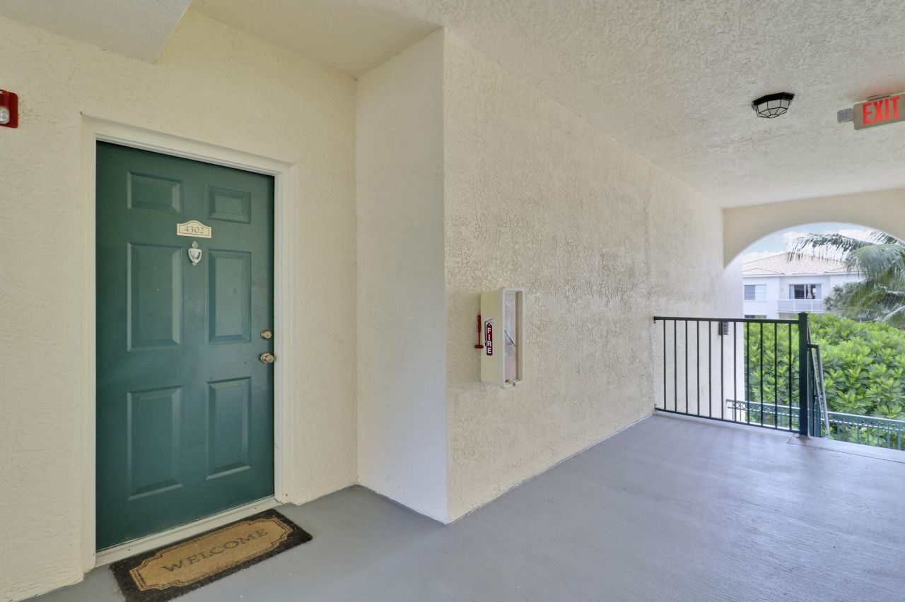 4302 Myrtlewood Circle E, Palm Beach Gardens, FL 33418 Photo