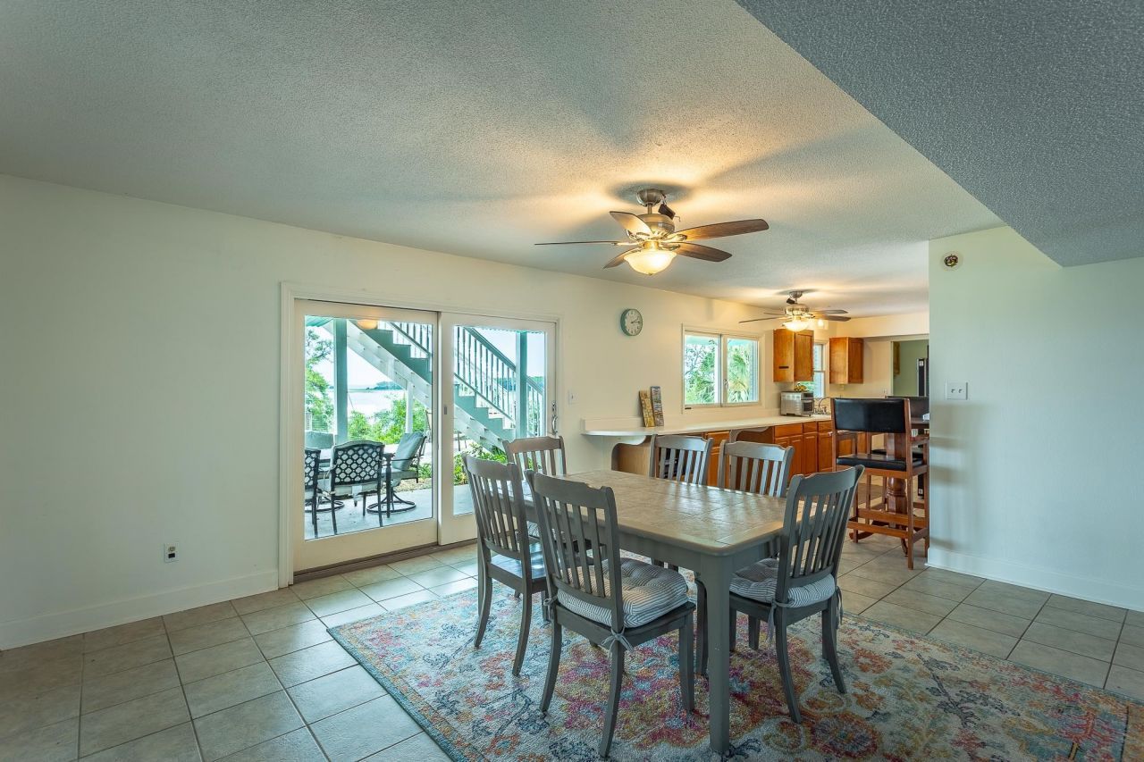 801 SE F Avenue, Carrabelle, FL 32322 Photo