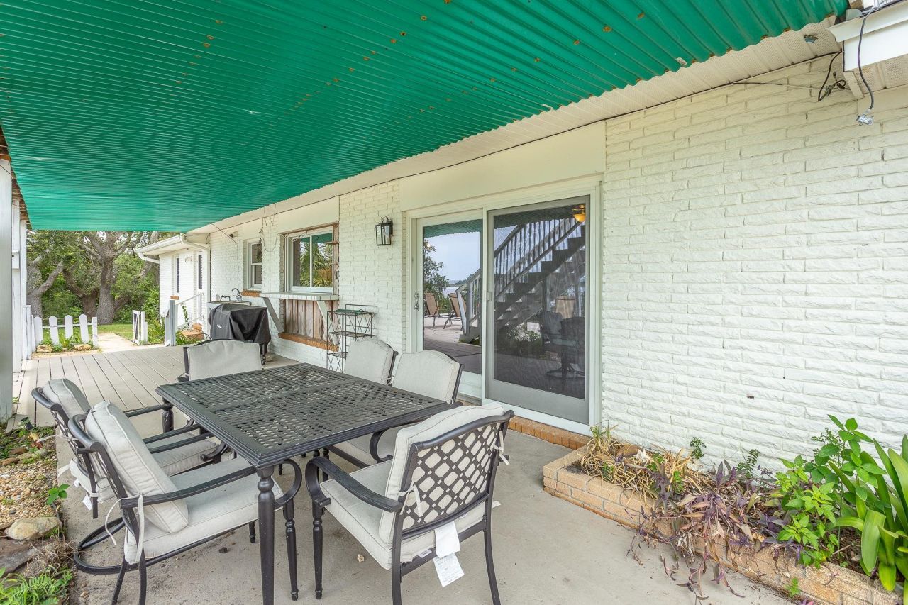 801 SE F Avenue, Carrabelle, FL 32322 Photo