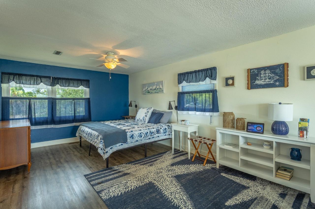 801 SE F Avenue, Carrabelle, FL 32322 Photo