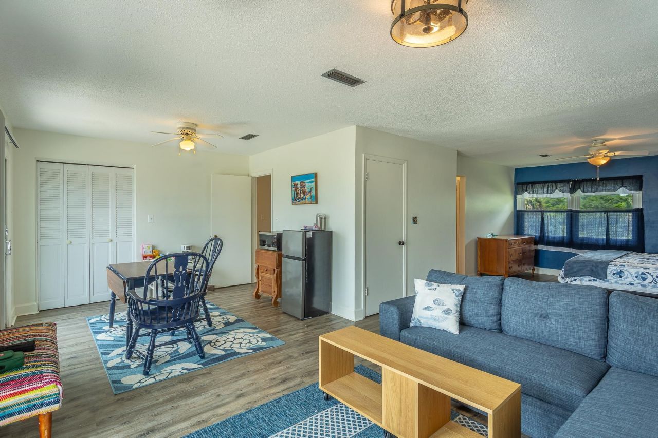 801 SE F Avenue, Carrabelle, FL 32322 Photo