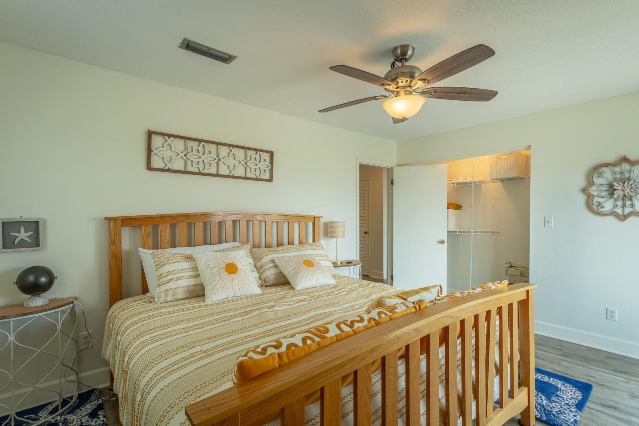 801 SE F Avenue, Carrabelle, FL 32322 Photo