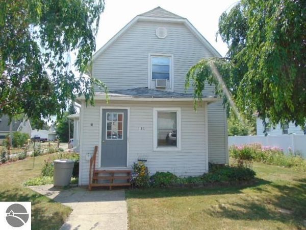 116 Newark Street E, Ithaca, MI 48847