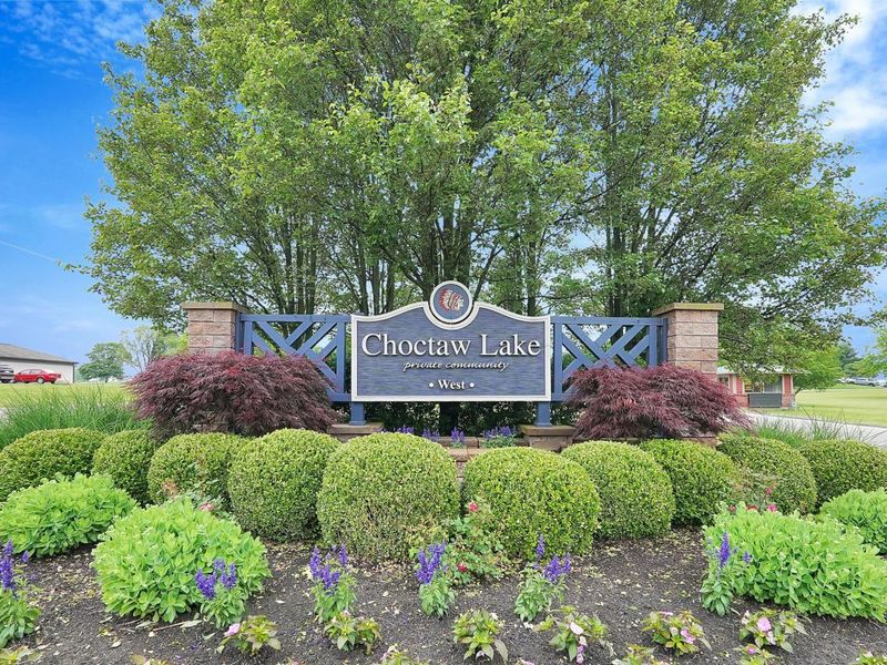 1495 W Choctaw Drive, London, OH 43140 Photo 48