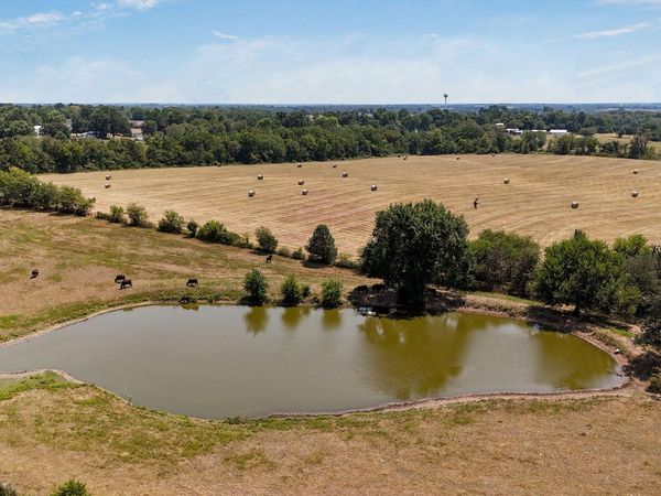 11281 Lawrence 2040, Miller, MO 65707