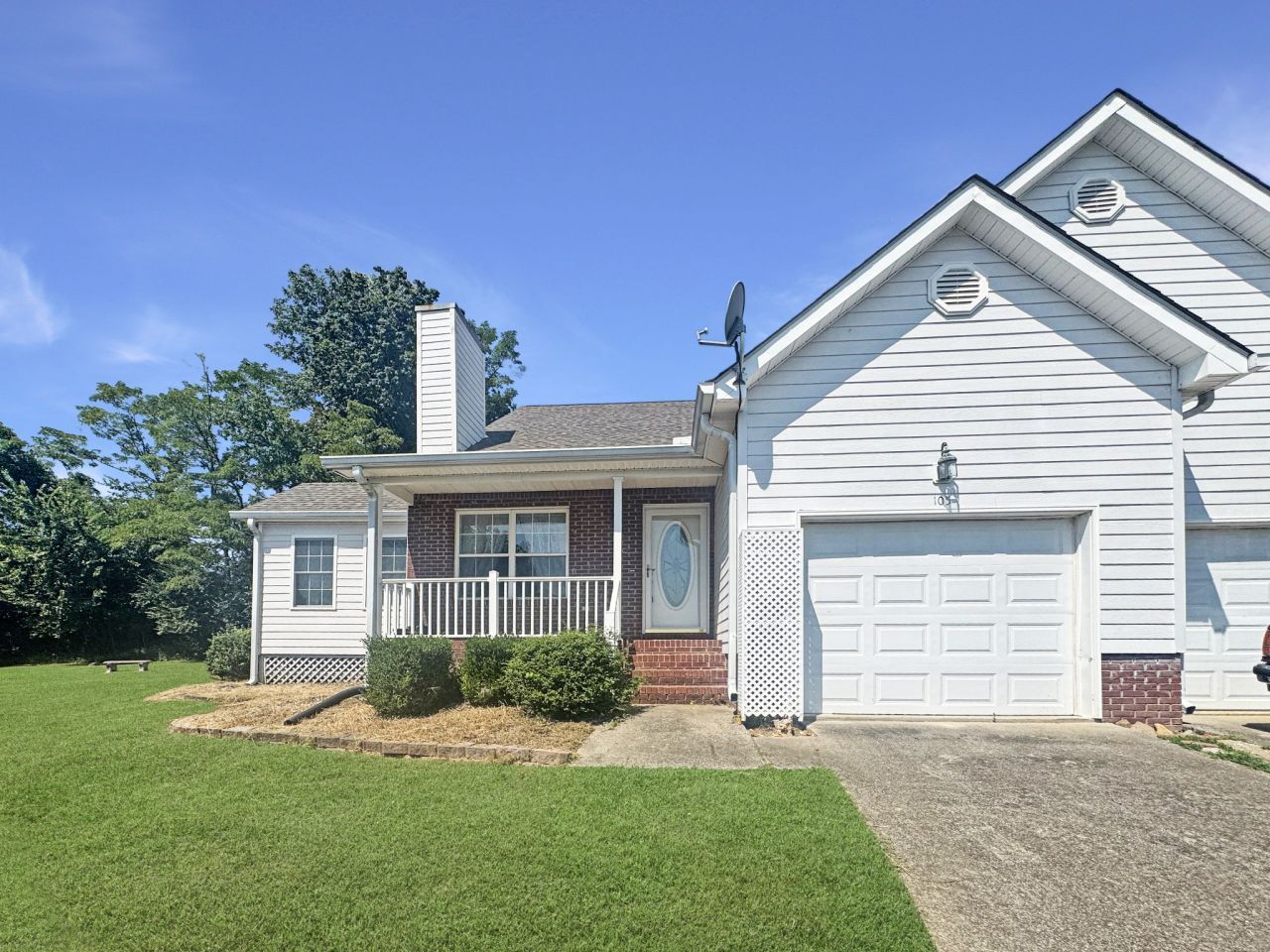 105 Rose Dr, Dover, TN 37058 Main Photo