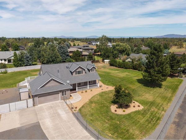 21442 Belknap Drive, Bend, OR 97701
