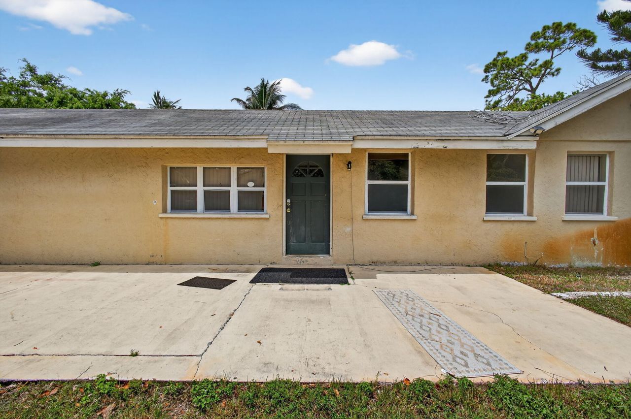 129 Fleming Avenue, Greenacres, FL 33463 Photo