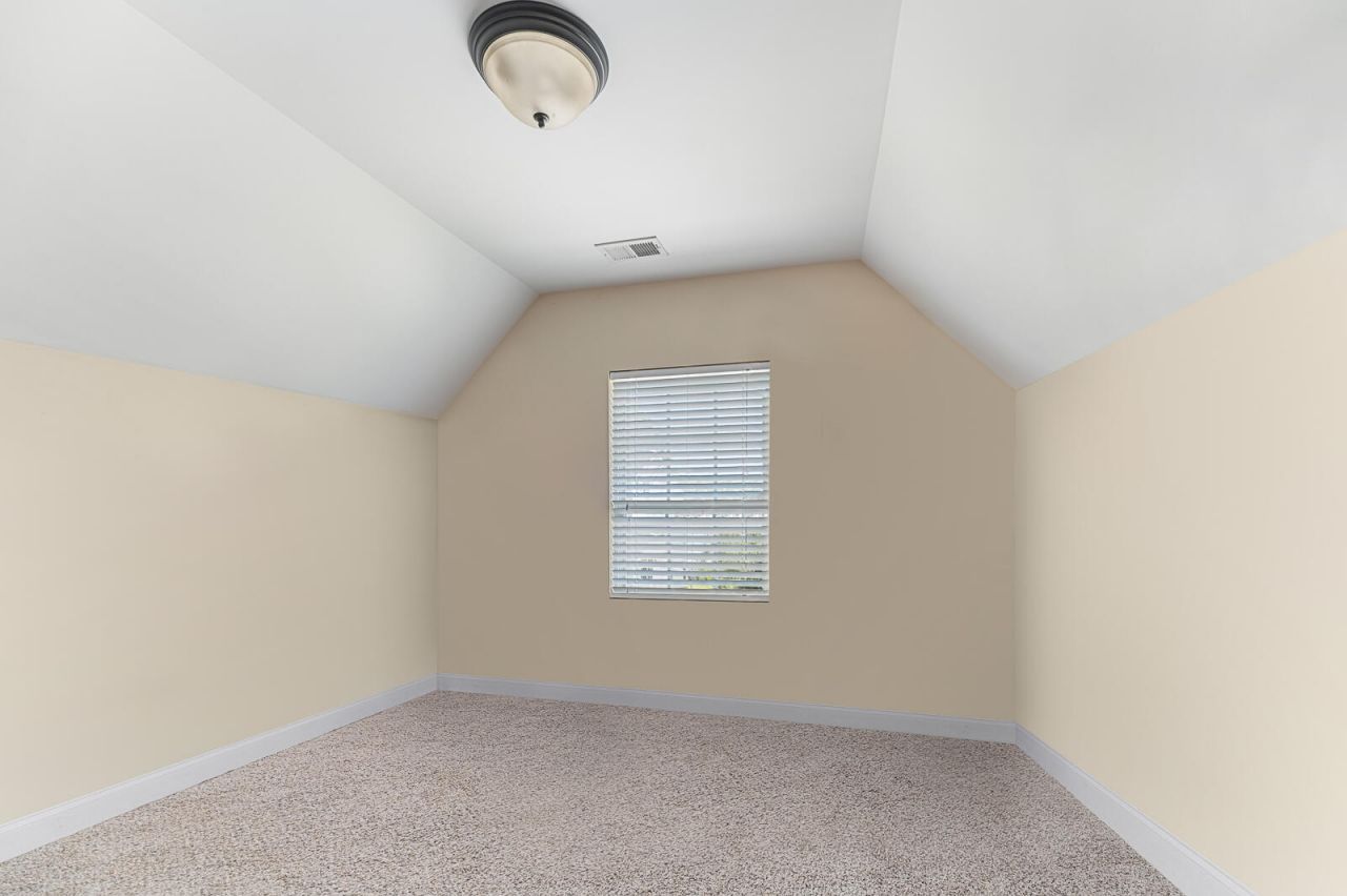 241 Two Forts Road Photo 10