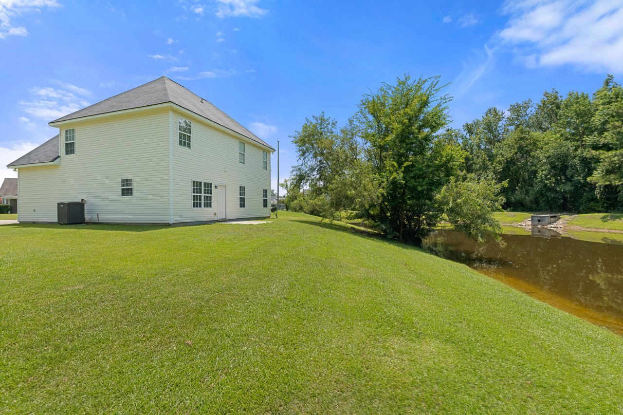 241 Two Forts Road Photo 11