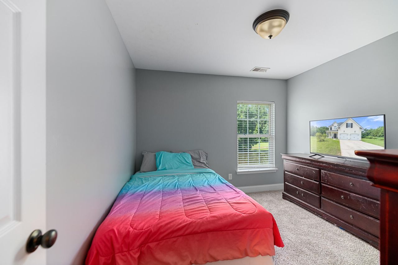 241 Two Forts Road Photo 7