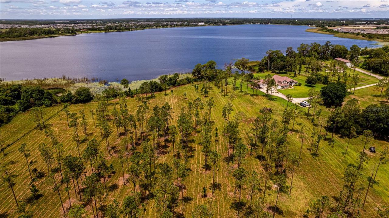 2360 Live Oak Lake Rd, Saint Cloud, FL 34771 Photo