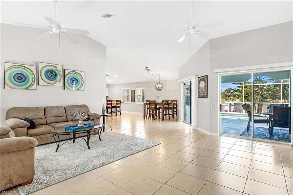 2014 NW 25th Pl, Cape Coral, FL 33993 Photo