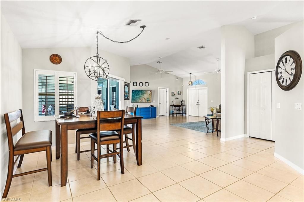 2014 NW 25th Pl, Cape Coral, FL 33993 Photo