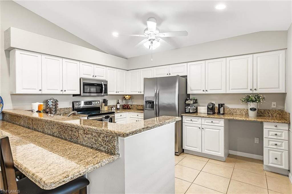2014 NW 25th Pl, Cape Coral, FL 33993 Photo