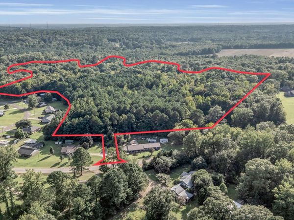 Jess Lyons Rd, Columbus, MS 39705