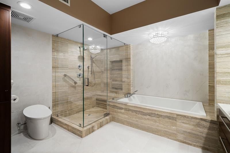 101 S Fort Lauderdale Beach Boulevard, Unit 2402, Fort Lauderdale, FL 33316 Photo