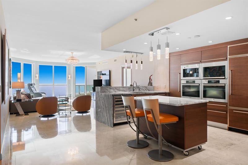 101 S Fort Lauderdale Beach Boulevard, Unit 2402, Fort Lauderdale, FL 33316 Photo