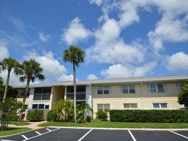 915 Sonesta Avenue NE, Unit 203, Palm Bay, FL 32905