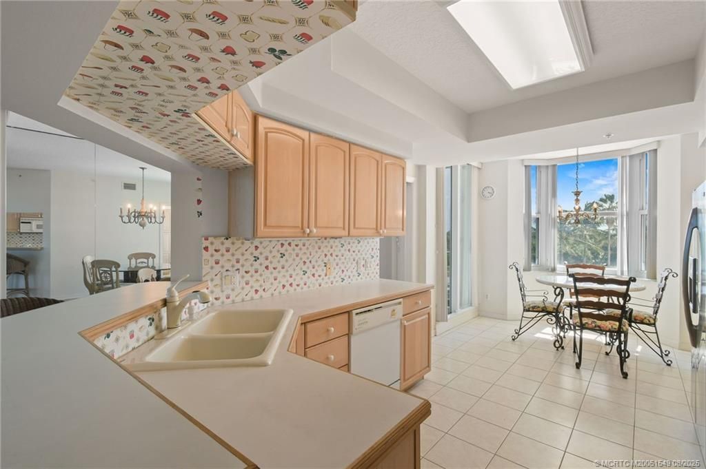 8650 S Ocean Drive, Unit 306, Jensen Beach, FL 34957 Photo