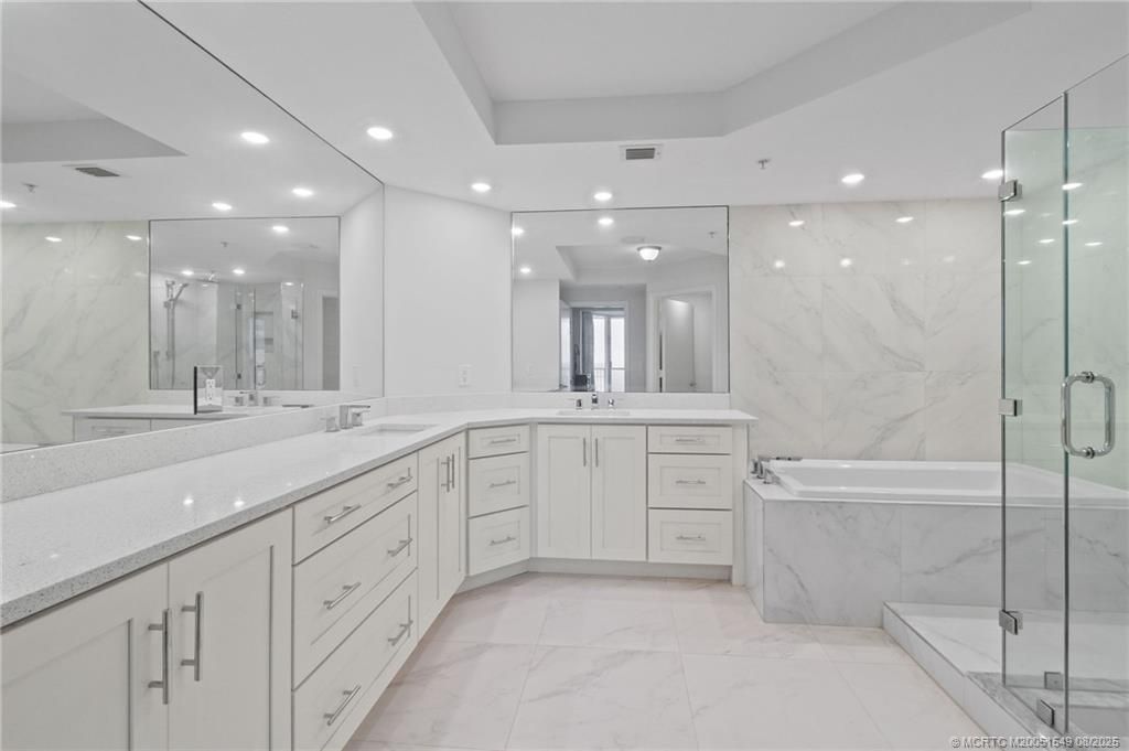 8650 S Ocean Drive, Unit 306, Jensen Beach, FL 34957 Photo