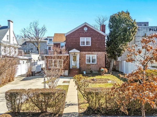 33-09 Parsons Boulevard, Flushing, NY 11354