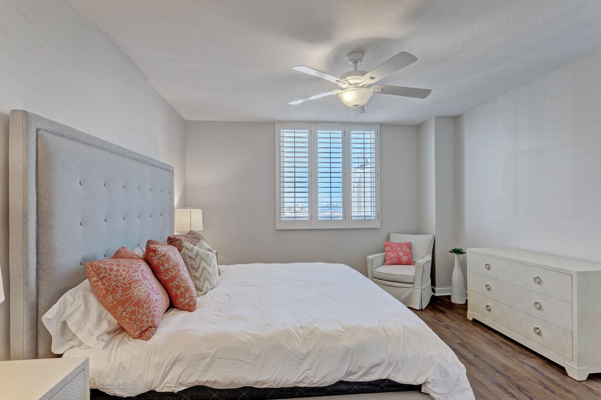 1551 N Flagler Drive, Unit 1102, West Palm Beach, FL 33401 Photo