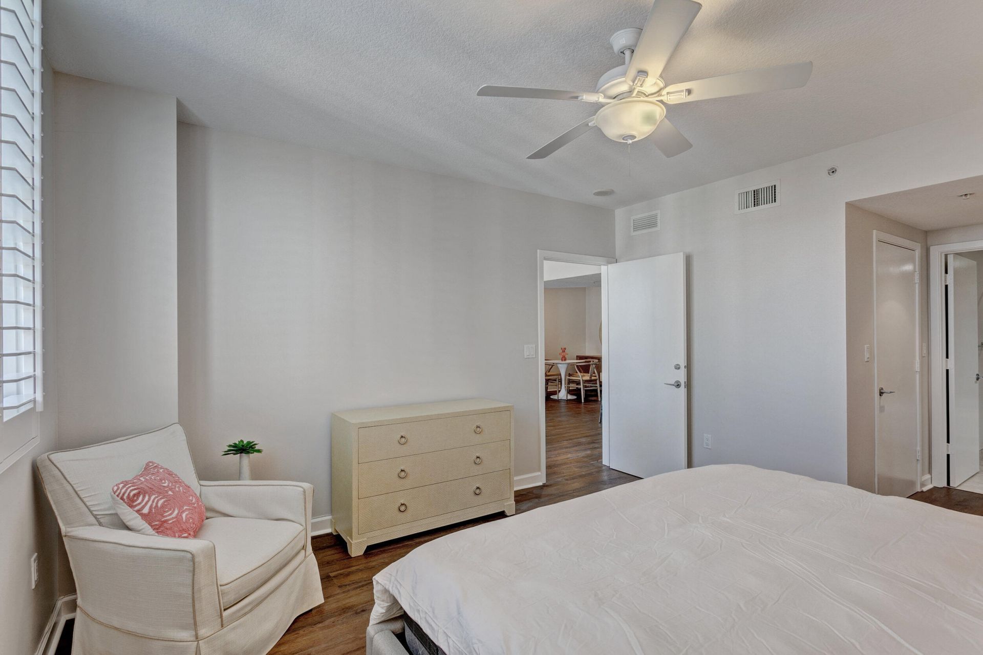 1551 N Flagler Drive, Unit 1102, West Palm Beach, FL 33401 Photo