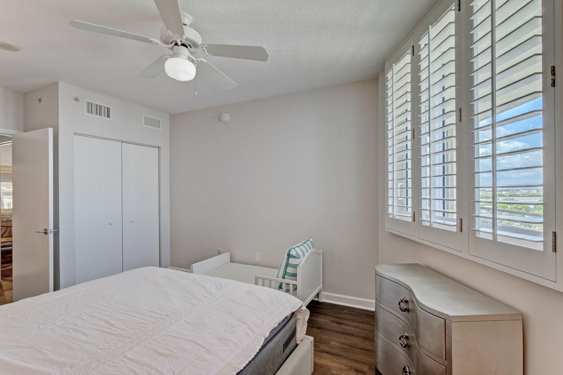 1551 N Flagler Drive, Unit 1102, West Palm Beach, FL 33401 Photo