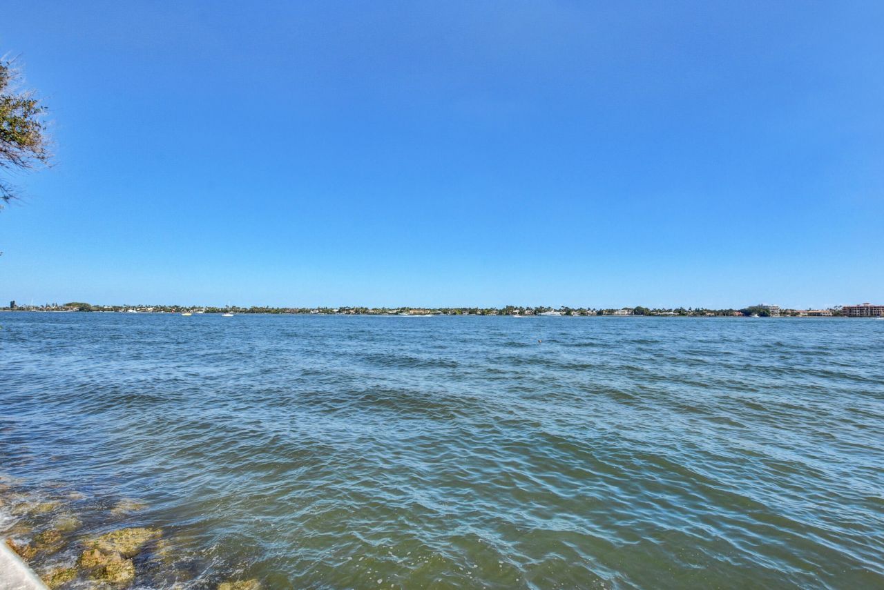 1551 N Flagler Drive, Unit 1102, West Palm Beach, FL 33401 Photo