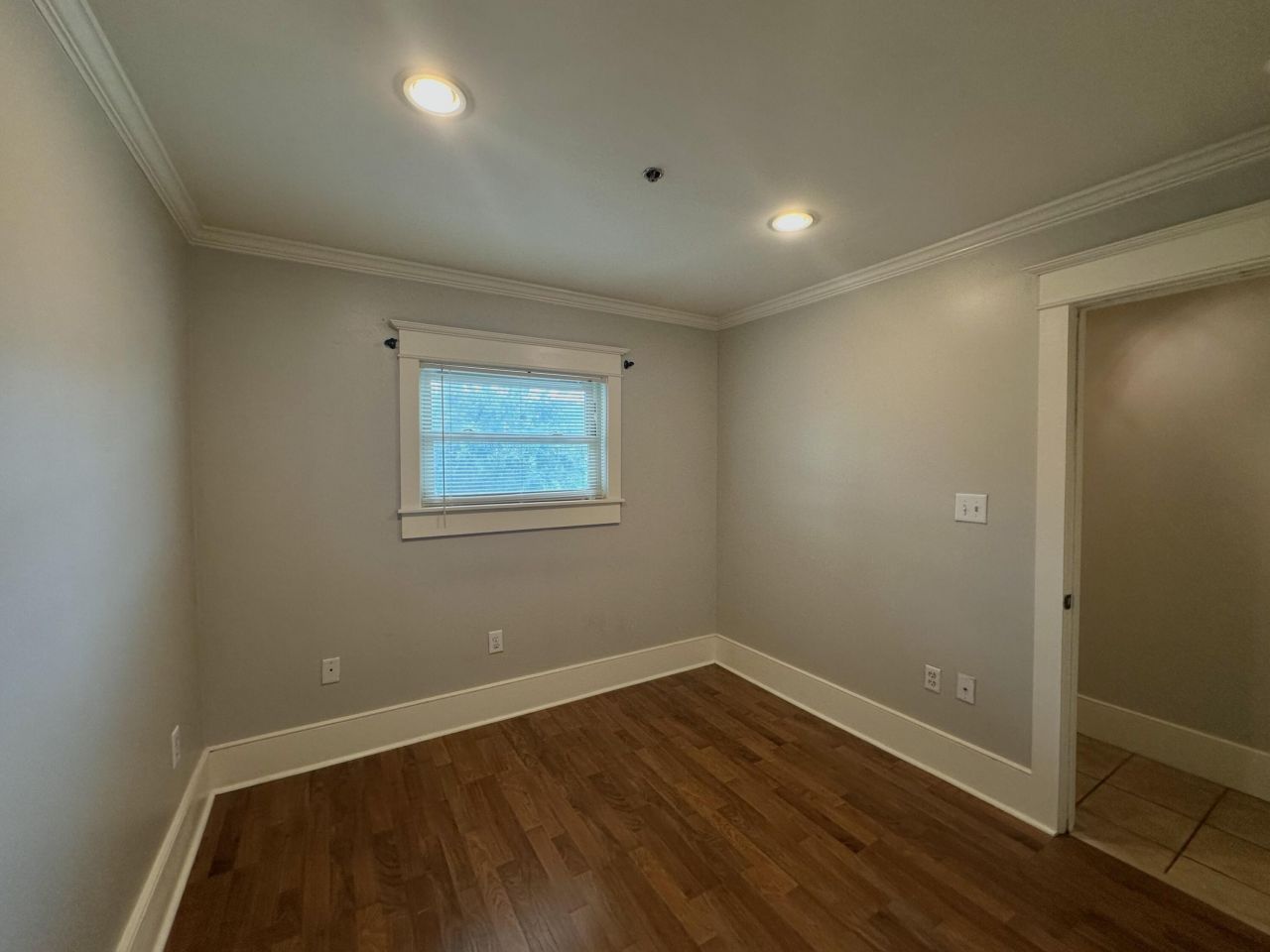 40 Bee Street Photo 7