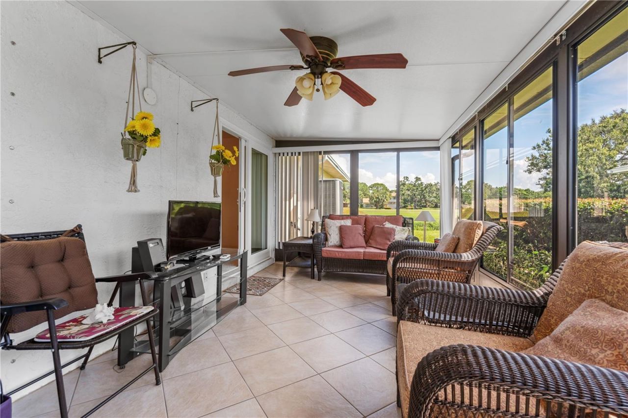 2187 Corinne Court S, Unit C, Saint Petersburg, FL 33712 Photo