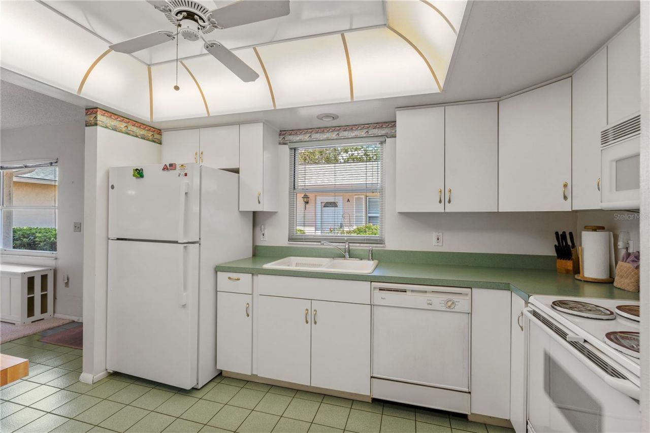 2187 Corinne Court S, Unit C, Saint Petersburg, FL 33712 Photo