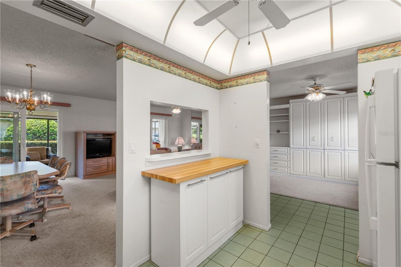 2187 Corinne Court S, Unit C, Saint Petersburg, FL 33712 Photo