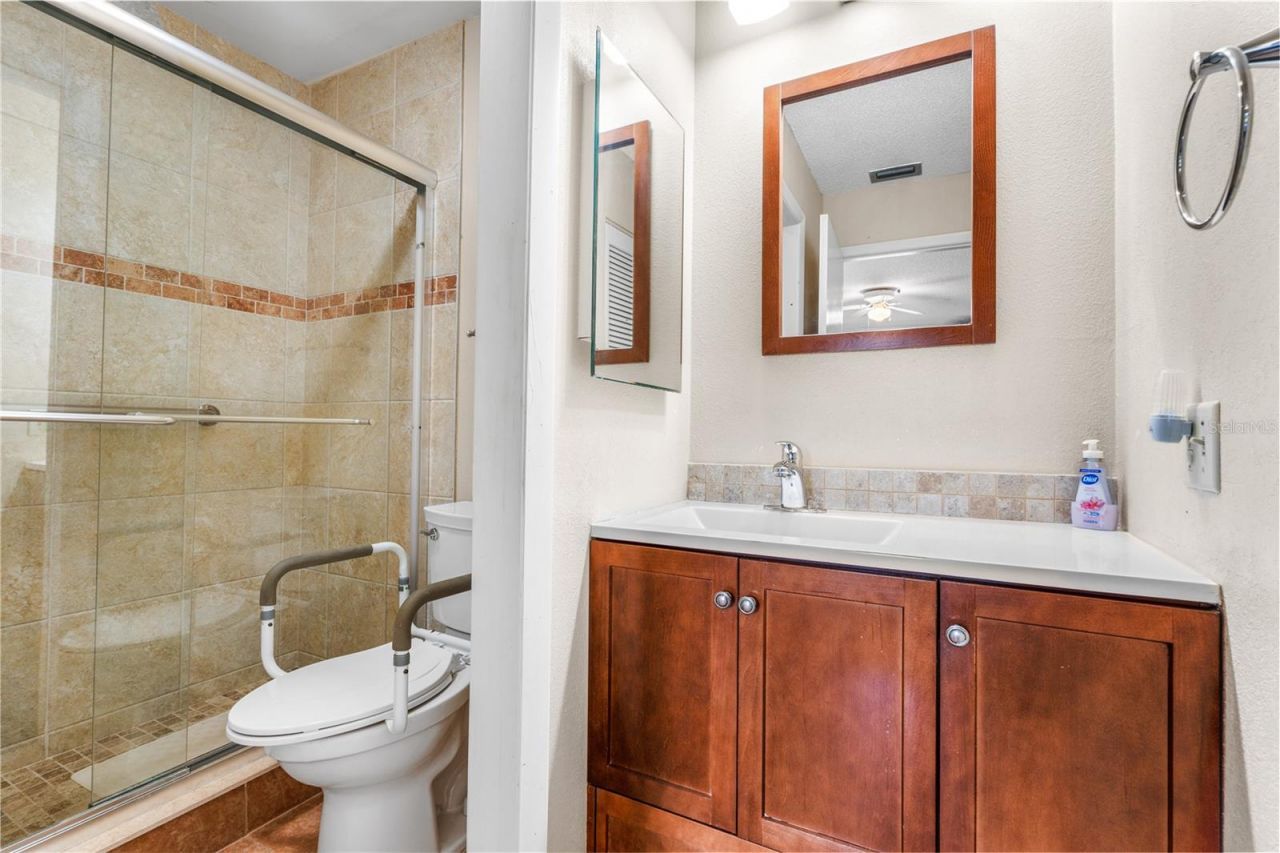 2187 Corinne Court S, Unit C, Saint Petersburg, FL 33712 Photo