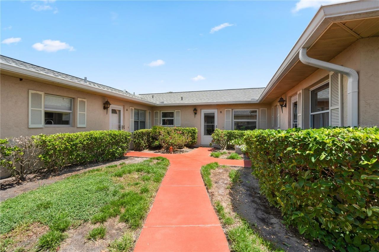 2187 Corinne Court S, Unit C, Saint Petersburg, FL 33712 Photo