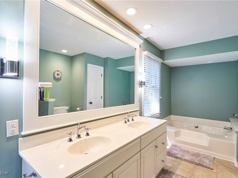 4535 Pinewood Path, Copley, OH 44321 Photo 14