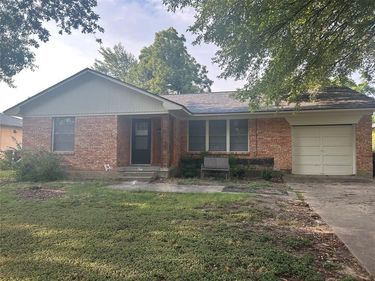 2938 Healey Drive, Dallas, TX 75228