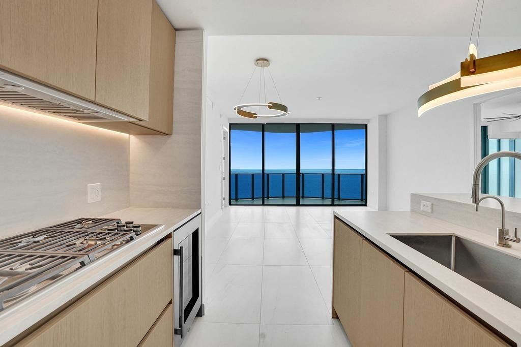 900 N Ocean Boulevard, Unit 1405, Pompano Beach, FL 33062 Photo